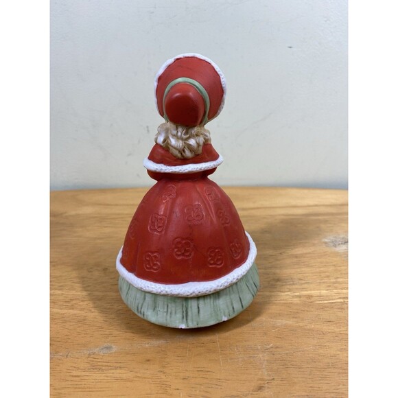 Vtg Enesco Little Girl Red Coat Porcelain Music Box Figurine Winter Wonderland - Picture 4 of 10